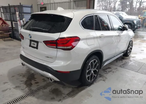 2021 BMW X1 Sdrive28I z USA, uszkodzony, nr VIN WBXJG7C08M5T01101